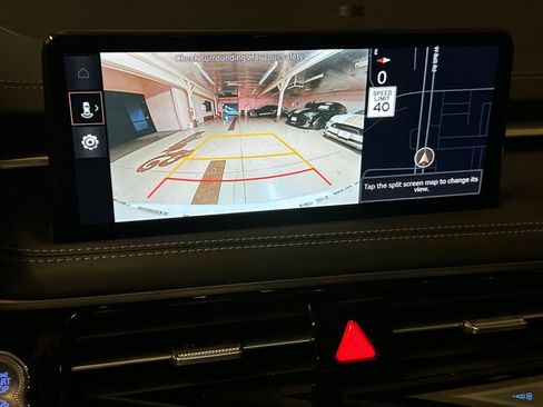 Used 2025 Genesis G70 2.5T image 17