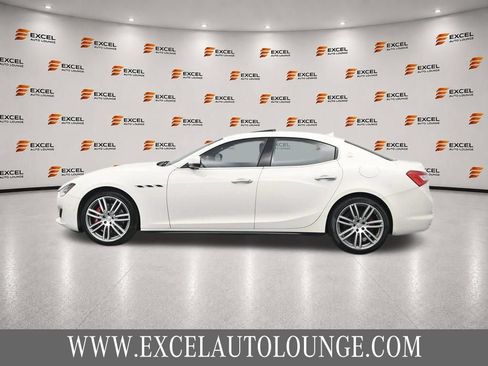Used 2019 Maserati Ghibli S Q4 AWD/4WD image 2