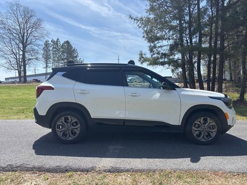 Used 2024 Kia Seltos S image 4