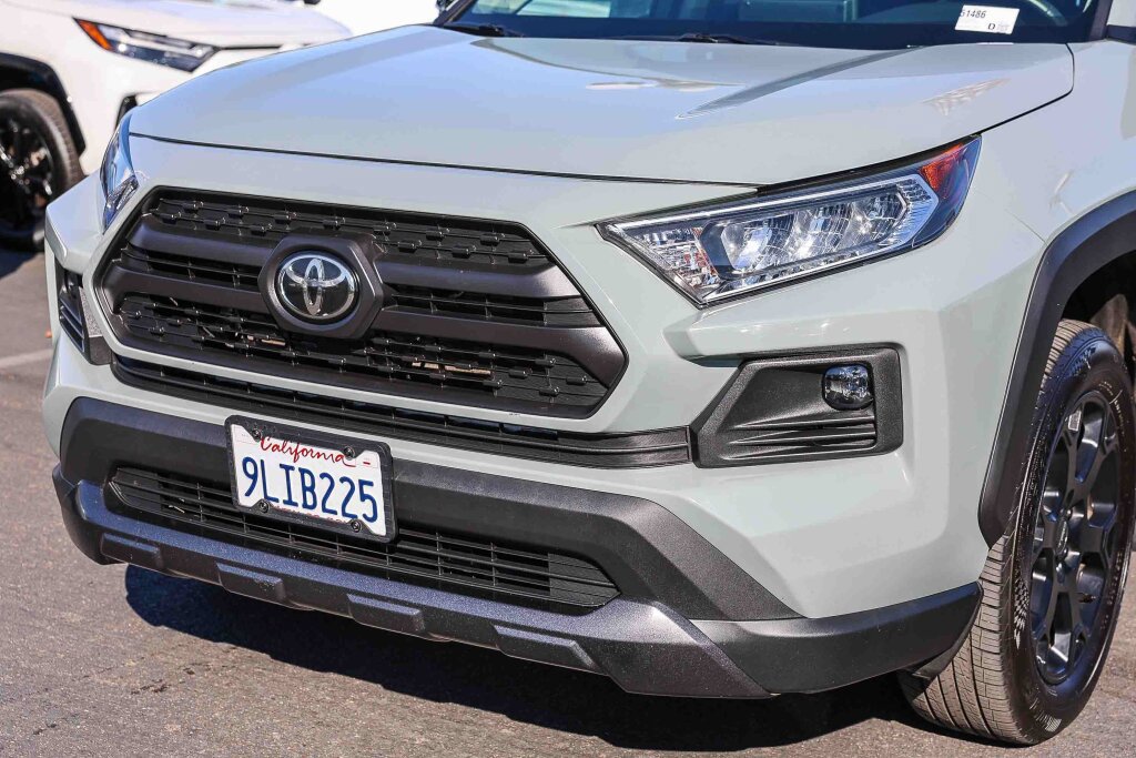 Certified 2020 Toyota RAV4 TRD Off-Road AWD/4WD image 20