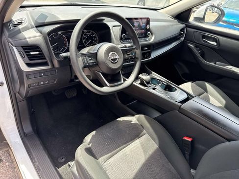 Used 2024 Nissan Rogue SV FWD image 18