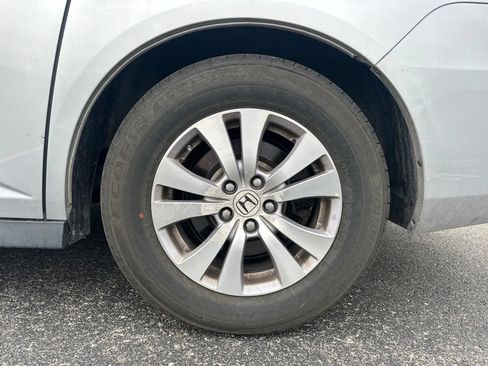 Used 2015 Honda Odyssey EX image 5