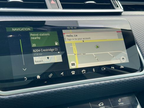 Used 2019 Land Rover Range Rover Velar S image 19