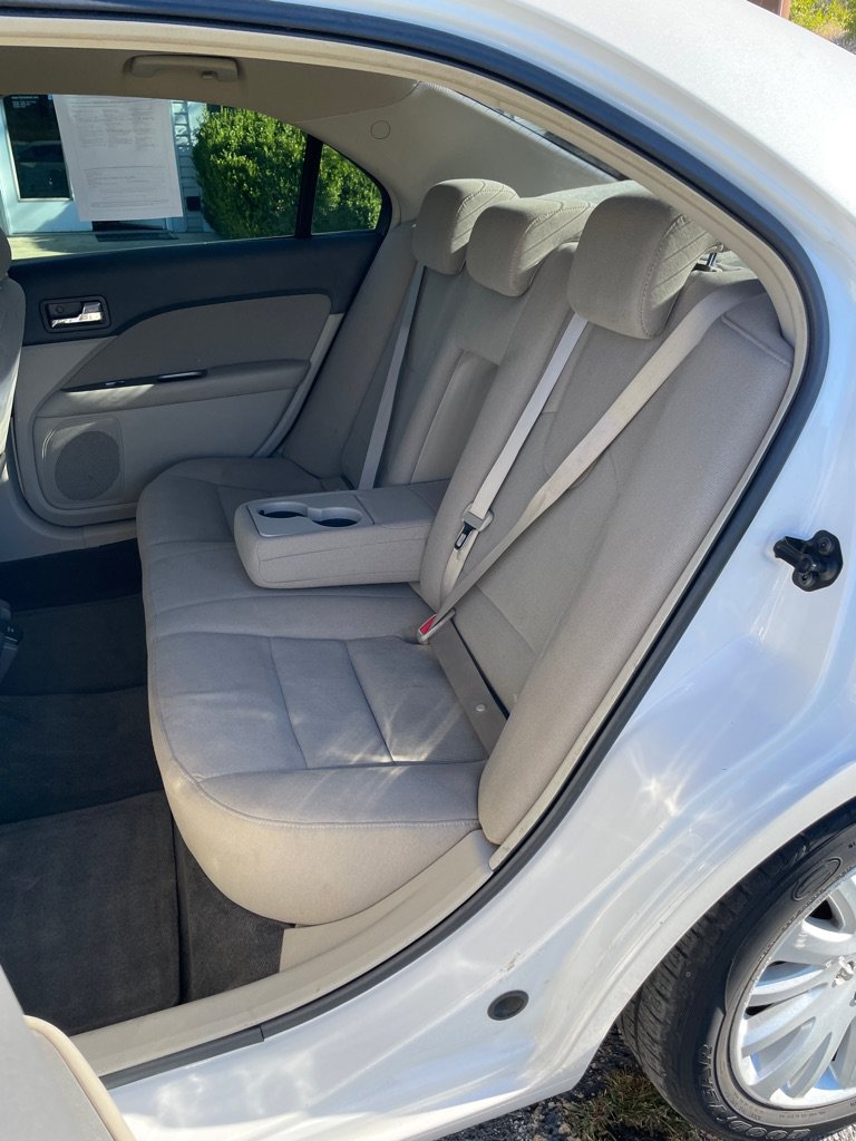 Used 2010 Ford Fusion Hybrid FWD image 16