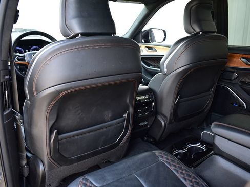 Used 2022 Jeep Grand Cherokee L Summit AWD/4WD image 27