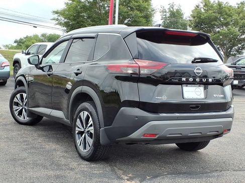 Certified 2023 Nissan Rogue SV w/ SV Premium B Package AWD/4WD image 5