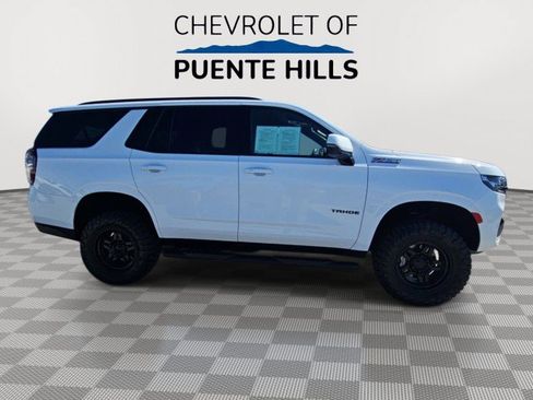 Used 2022 Chevrolet Tahoe Z71 w/ Luxury Package AWD/4WD image 9