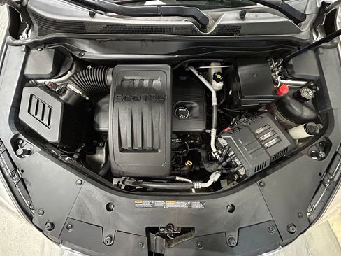 Used 2017 Chevrolet Equinox LS FWD image 54