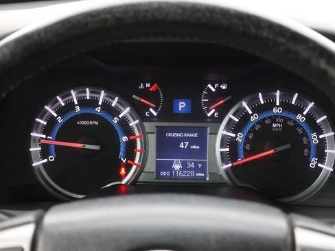 Used 2014 Toyota 4Runner SR5 image 19