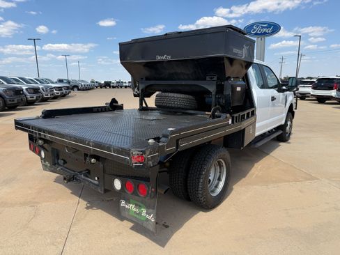 Used 2022 Ford F350 XL w/ Power Equipment Group AWD/4WD image 7