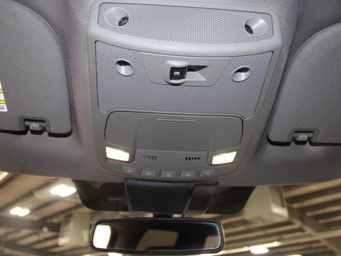 Used 2021 Ford F350 Lariat w/ Chrome Package image 32