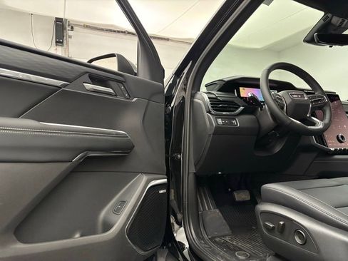 New 2026 GMC Acadia Elevation w/ Elevation Premium Package image 17