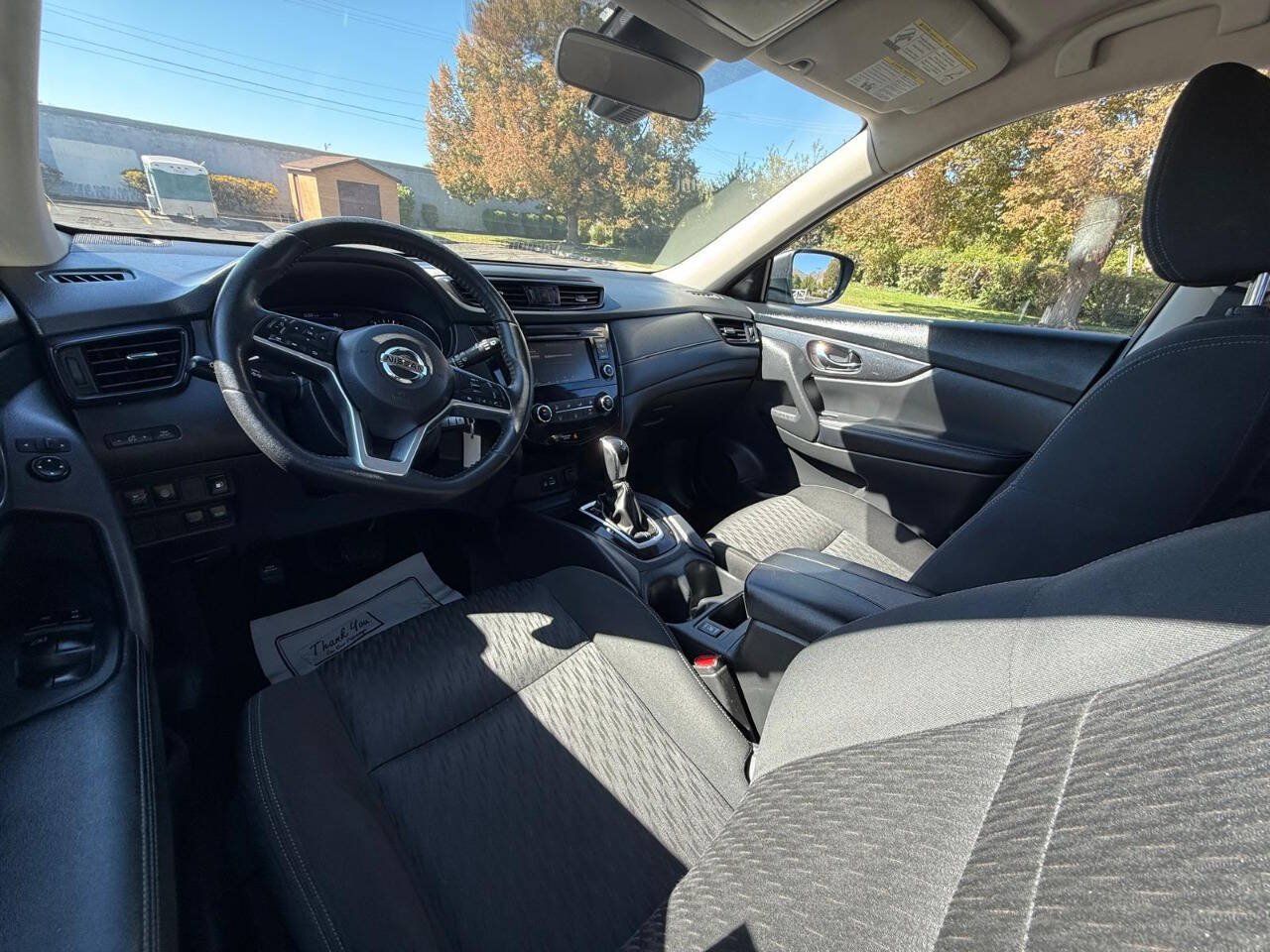 Used 2020 Nissan Rogue S w/ Special Edition Package FWD image 9
