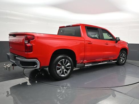 Used 2022 Chevrolet Silverado 1500 LT RWD image 5