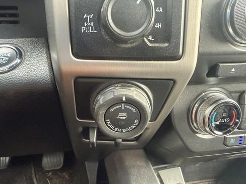Used 2018 Ford F150 Platinum w/ Equipment Group 701A Luxury AWD/4WD image 12
