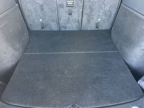 Used 2025 Tesla Model Y Long Range RWD image 14