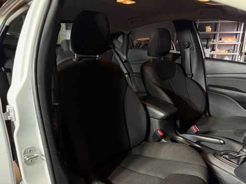 Used 2016 Dodge Dart SE w/ Convenience Group FWD image 17