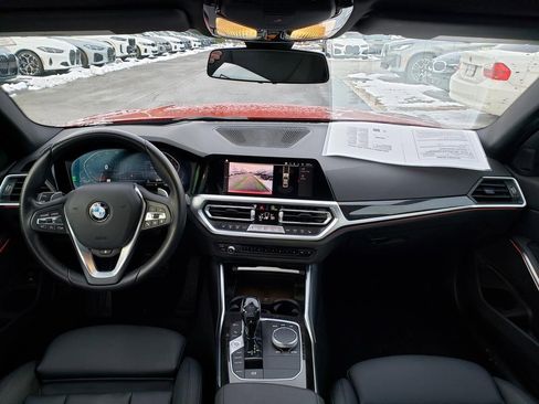 Used 2021 BMW 330i xDrive Sedan w/ Premium Package image 13
