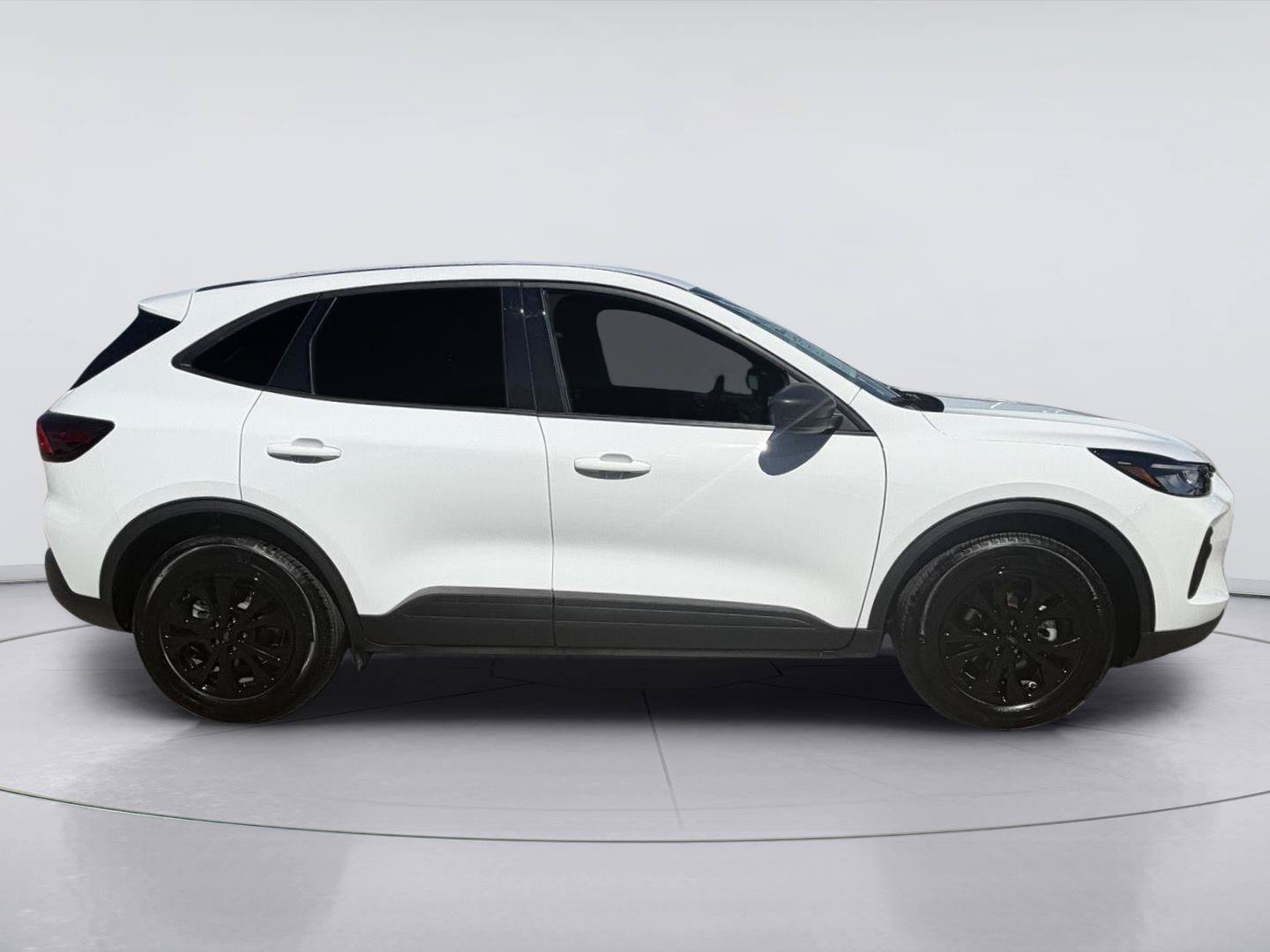 Used 2026 Ford Escape Active FWD image 3