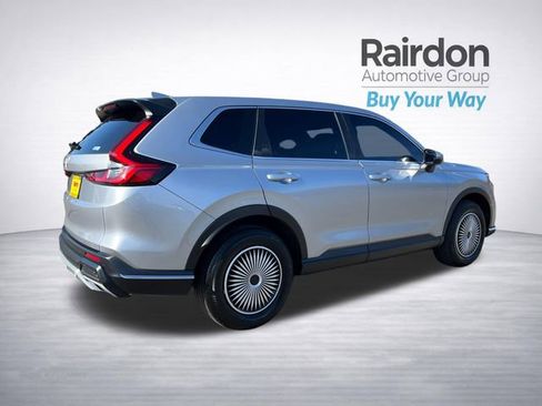 Used 2023 Honda CR-V LX image 9