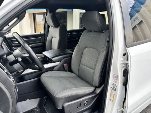 Used 2019 RAM 1500 Big Horn image 12