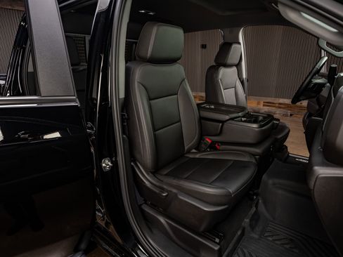 Used 2025 Chevrolet Silverado 2500 LT w/ Safety Package image 32