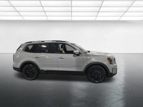 Used 2025 Kia Telluride EX X-Line AWD/4WD image 3