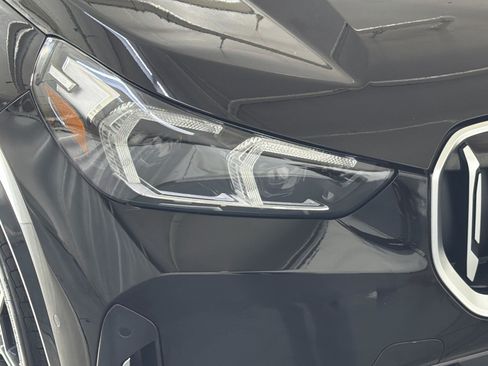 Certified 2023 BMW X1 xDrive28i w/ Premium Package AWD/4WD image 11