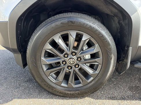 Used 2024 Toyota Land Cruiser image 10