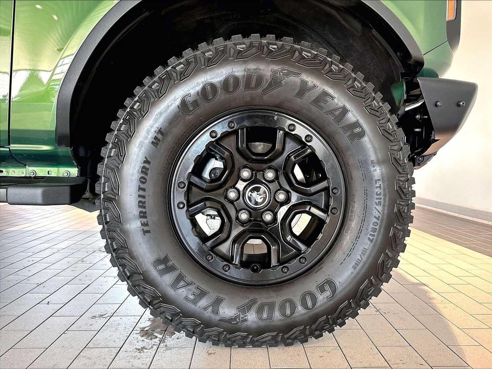 Used 2024 Ford Bronco Wildtrak AWD/4WD image 14