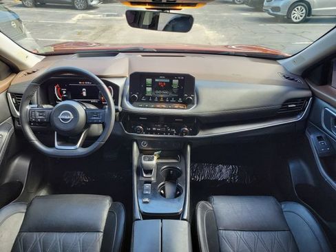 Used 2022 Nissan Rogue Platinum w/ Head-Up Display Package FWD image 12