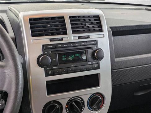 Used 2008 Jeep Patriot Sport FWD image 12