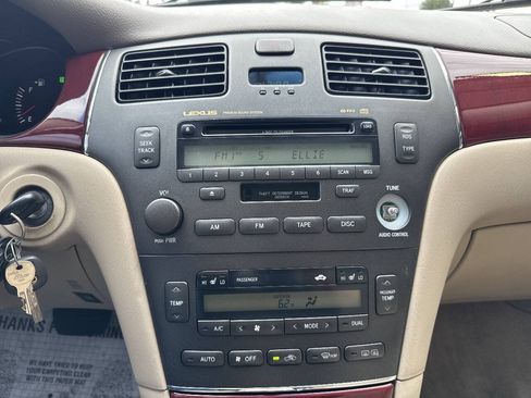 Used 2003 Lexus ES 330 FWD image 34