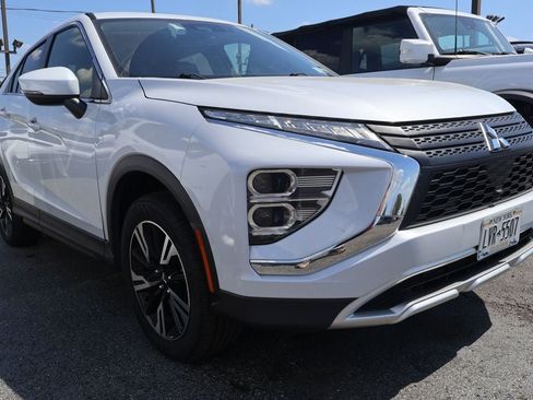 Used 2025 Mitsubishi Eclipse Cross SE AWD/4WD image 2