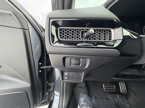 Used 2023 Honda Civic Sport image 10