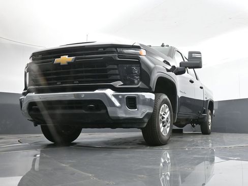 Used 2026 Chevrolet Silverado 2500 W/T w/ WT/CX Safety Package image 33