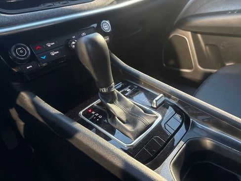 Used 2024 Jeep Compass Latitude image 26