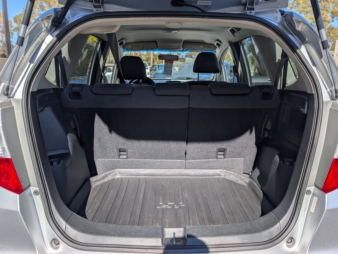 Used 2013 Honda Fit image 8