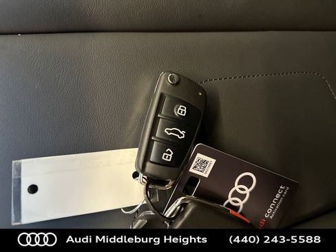 New 2025 Audi Q3 2.0T Premium image 31