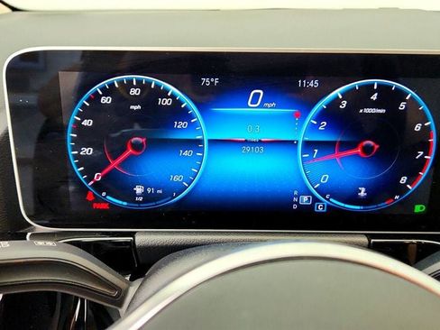 Used 2021 Mercedes-Benz GLA 250 4MATIC w/ Premium Package image 12