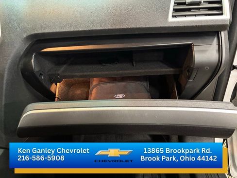 Used 2015 Ford Explorer XLT w/ Equipment Group 202B AWD/4WD image 23