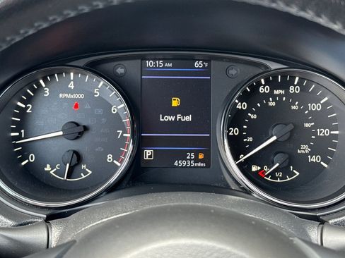 Used 2020 Nissan Rogue SV w/ Premium Package AWD/4WD image 25