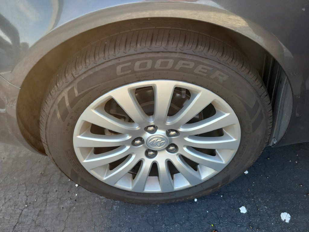 Used 2011 Buick Regal CXL w/ RL3 Preferred Equipment Group FWD image 12