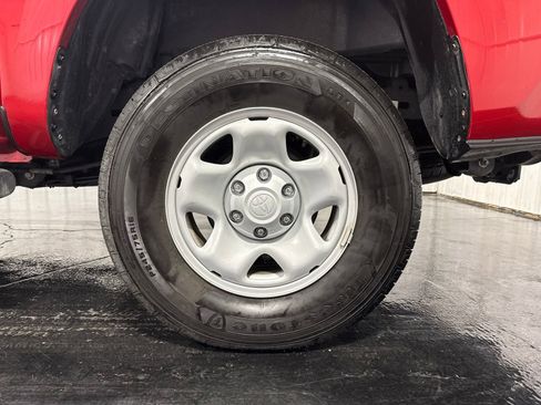 Used 2022 Toyota Tacoma SR AWD/4WD image 7
