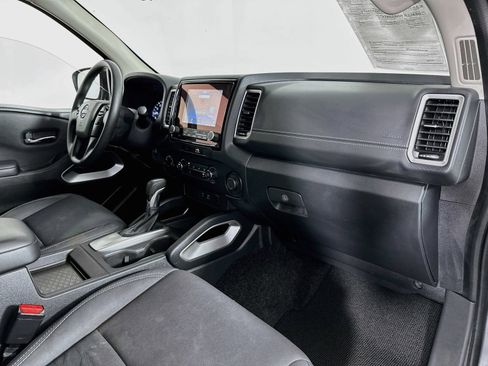 Used 2022 Nissan Frontier SV AWD/4WD image 26