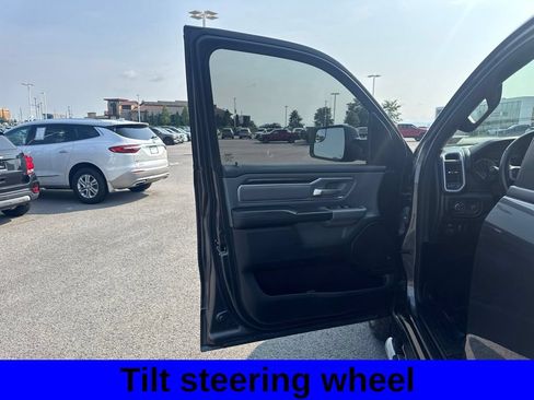 Used 2022 RAM 1500 Big Horn AWD/4WD image 14
