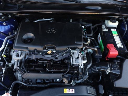 Used 2018 Toyota Camry LE FWD image 10