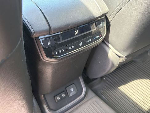 Used 2020 Toyota Highlander Platinum AWD/4WD image 12