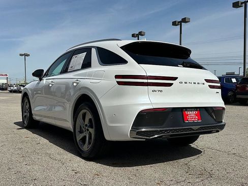 Used 2026 Genesis GV70 2.5T Advanced AWD/4WD image 3