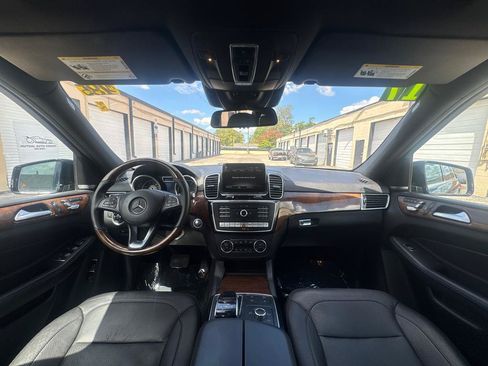 Used 2017 Mercedes-Benz GLS 450 4MATIC image 18